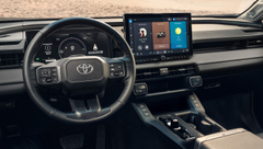 Новый RAV4 получит собственную операционную систему Toyota