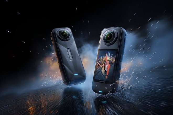 Insta360 X5