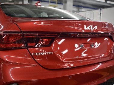 slide image for gallery: 28363 | Kia Cerato