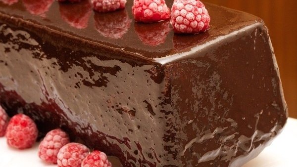 Шоколадные кексы на кефире - Лайфхакер