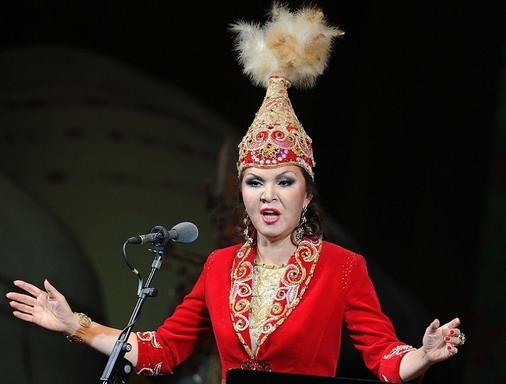 Дочь Нурсултана Назарбаева возглавила верхнюю палату парламента Казахстана