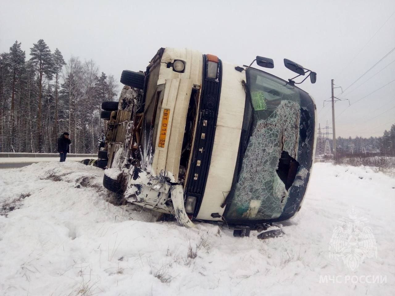 Рейсовый автобус «Нижний Новгород-Муром» улетел в кювет с пассажирами -  Новости Mail.ru