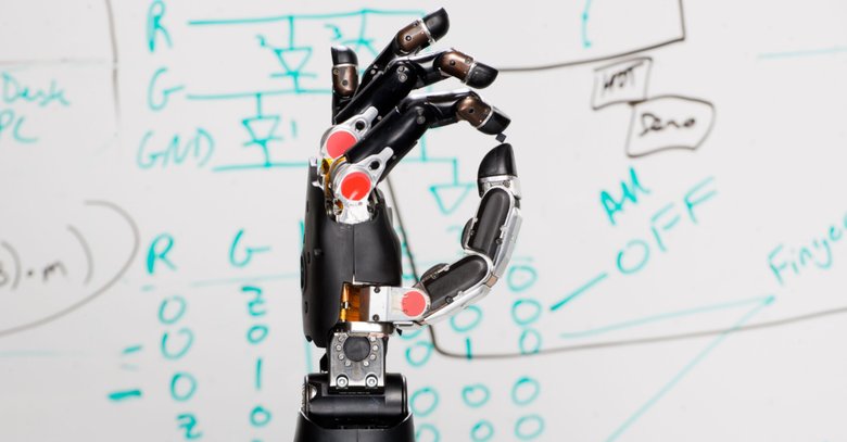 Экспериментальная «рука», которая способна передавать ощущения владельцу. Еще одна разработка DARPA.