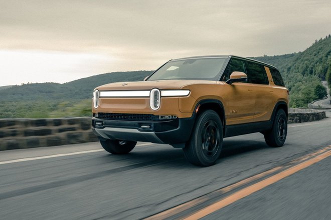 Rivian R1S