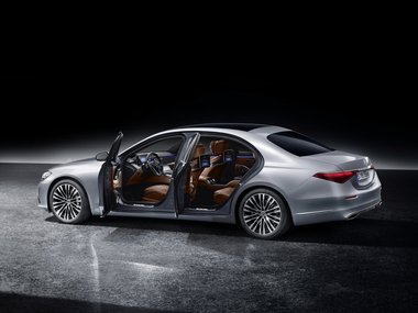 slide image for gallery: 26515 | Mercedes-Benz S-Класс