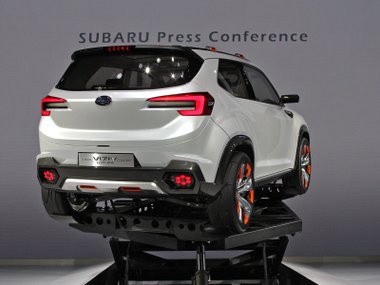 slide image for gallery: 18628 | Subaru Viziv Future
