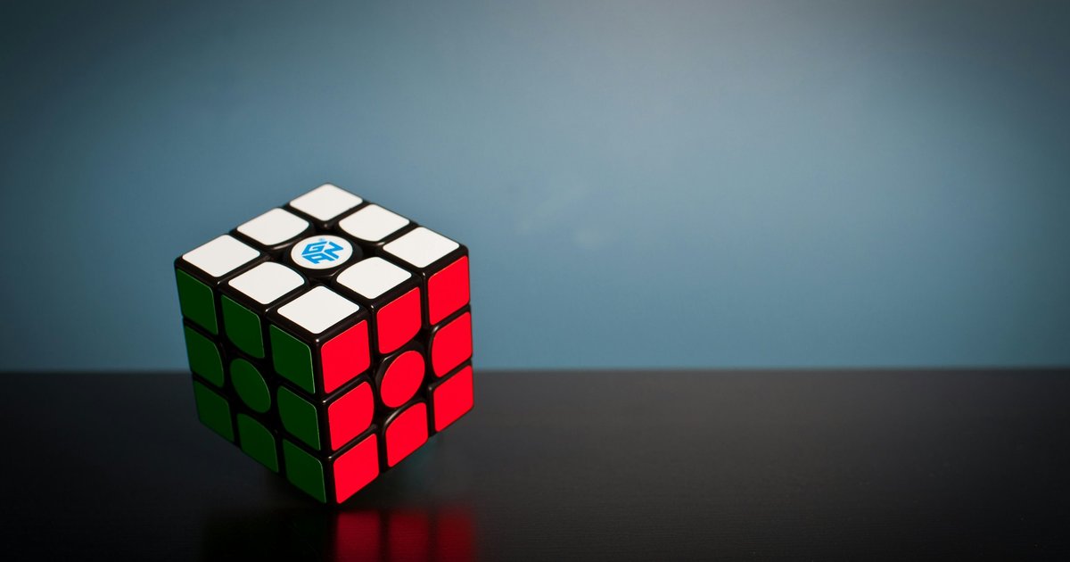 Видео дня: робот установил рекорд по сборке кубика Рубика