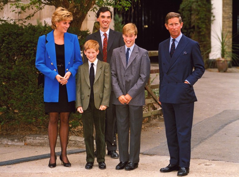 Принцесса Диана и принц Чарльз с Уильямом и Гарри. Источник: legion-media.ru