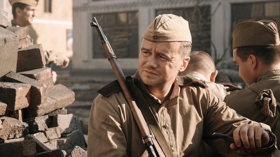 Алексей Бардуков в роли Филина в сериале «Значит, нам туда дорога» Алексей Бардуков в роли Филина в сериале «Значит, нам туда дорога»