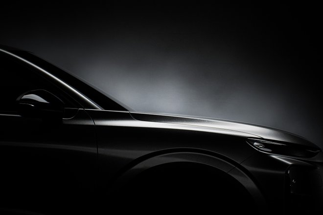 Новый Audi Q3: первые фотографии и дата премьеры Новый Audi Q3: первые фотографии и дата премьеры