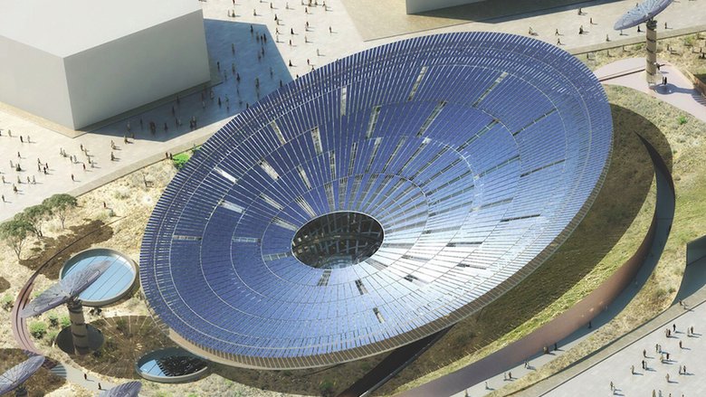 Сотни солнечных панелей на павильоне устойчивости. Изображение: оргкомитет ЭКСПО-2020