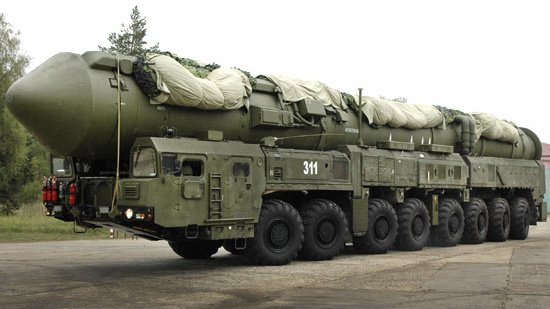 Ракетная пусковая установка Ярс, вид сбоку Ракетная пусковая установка Ярс, вид сбоку