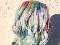 Content image for: 496735 | Цветное марморирование: новый тренд в окрашивании волос