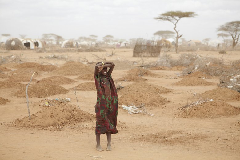Могилы с умершими от голода детьми в восточной Африке в 2011 году. Фото: Wikipedia / Oxfam East Africa / CC BY 2.0