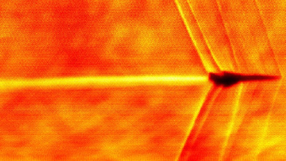 Фото преодоления звукового барьера самолетом XB-1, сделанное NASA Фото преодоления звукового барьера самолетом XB-1, сделанное NASA