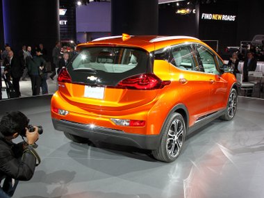 slide image for gallery: 19731 | Chevrolet Bolt EV
