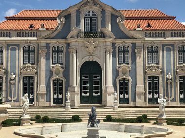 Slide image for gallery: 13620 | Дворец в Португалии