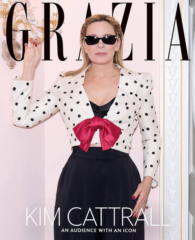 Ким Кэтролл на обложке журнала Grazia / фото: соцсети Ким Кэтролл на обложке журнала Grazia / фото: соцсети