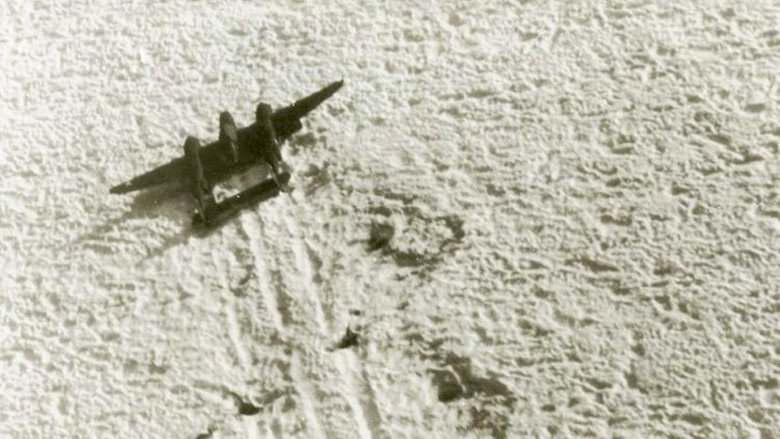 Один из самолетов «Потерянной эскадрильи» на гренландском леднике. Фото: Popular Mechanics