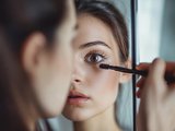 тушь для ресниц зеркало отражение тушь для ресниц зеркало отражение