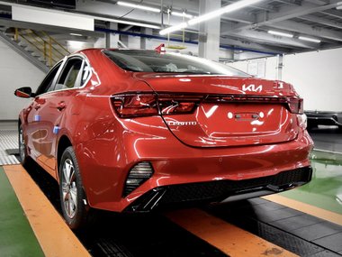 slide image for gallery: 28363 | Kia Cerato