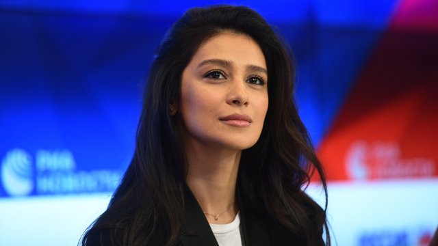 Равшана Куркова Равшана Куркова