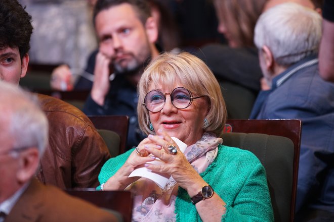 Алла Сурикова
