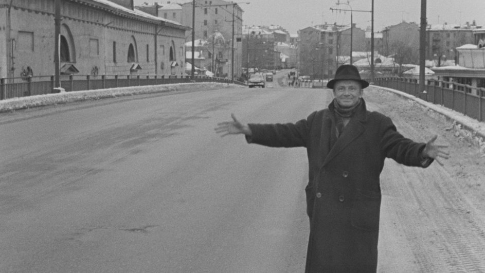 Иннокетий Смоктуновский в фильме «Берегись автомобиля» Иннокетий Смоктуновский в фильме «Берегись автомобиля»