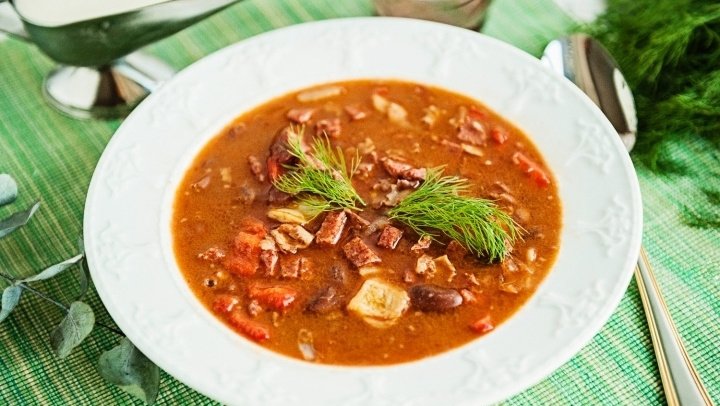Суп из квашеной капусты с чипсами из салями - пошаговый рецепт с фото на Готовим дома