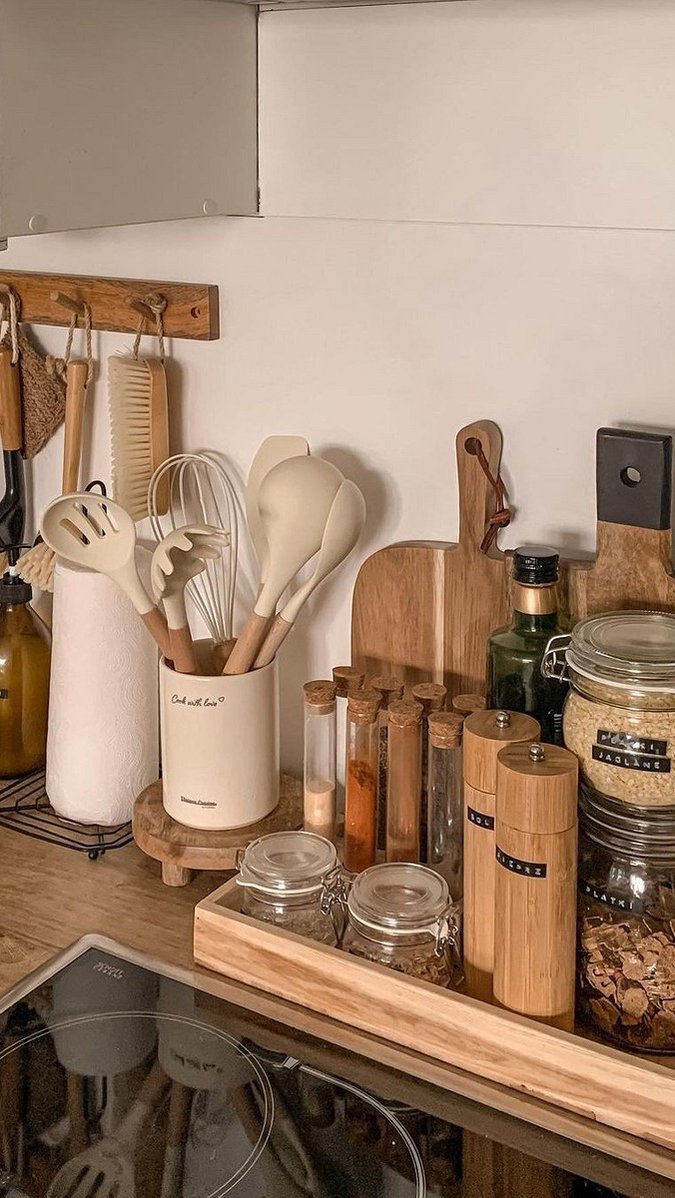 Что хранить на кухонной столешнице: 7 примеров, от которых вы будете в восторге