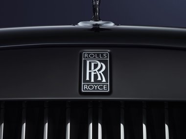 slide image for gallery: 20502 | Rolls-Royce Black Badge