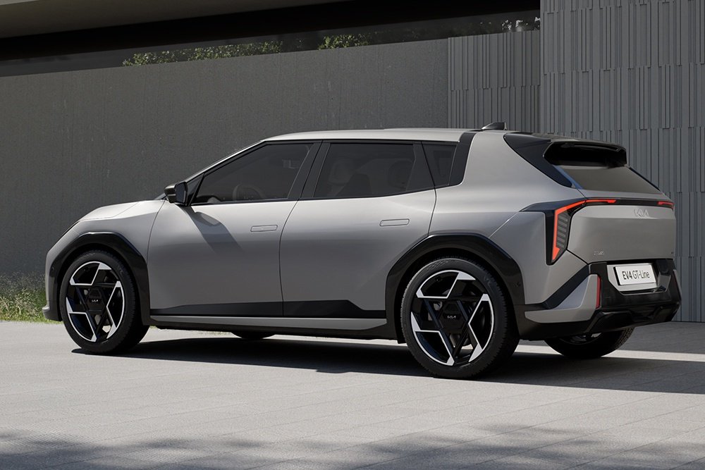 Прошла премьера Kia EV4: альтернатива Cerato на батарейках Прошла премьера Kia EV4: альтернатива Cerato на батарейках