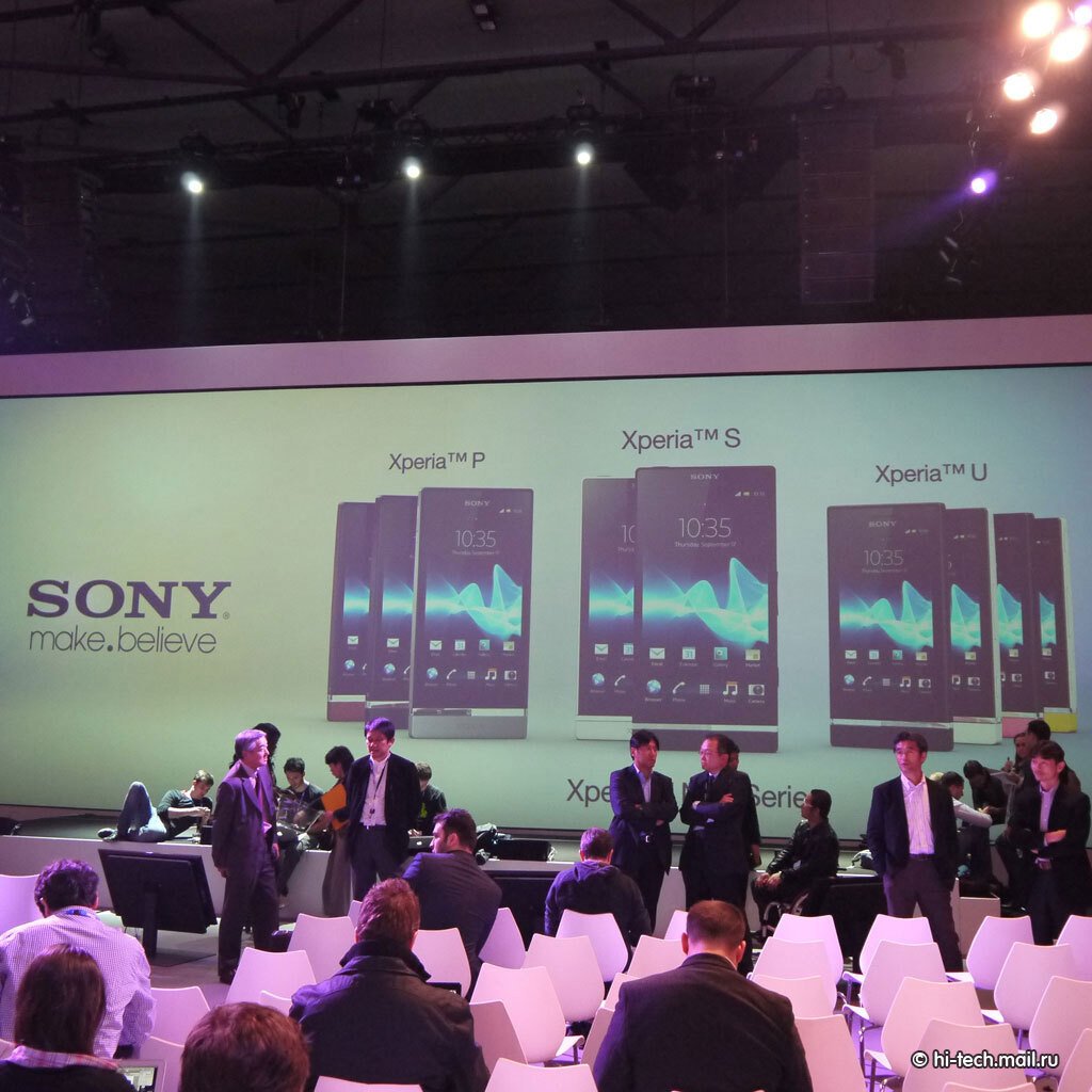 Sony на MWC 2012: очень красивые смартфоны и самый яркий экран - Hi-Tech  Mail.ru