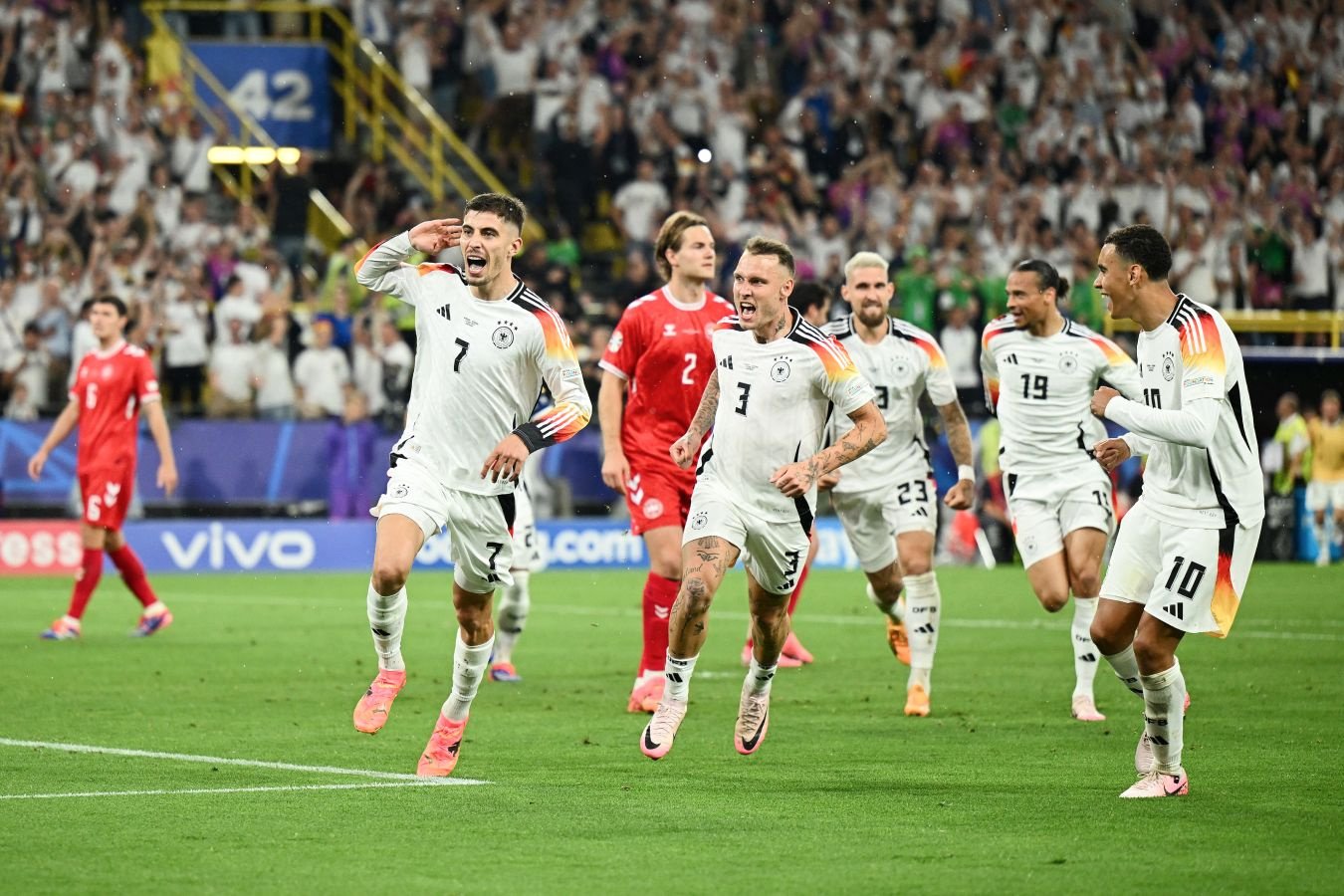 Германия обломала новую сказку Дании на Евро. Слишком много событий для одного матча!