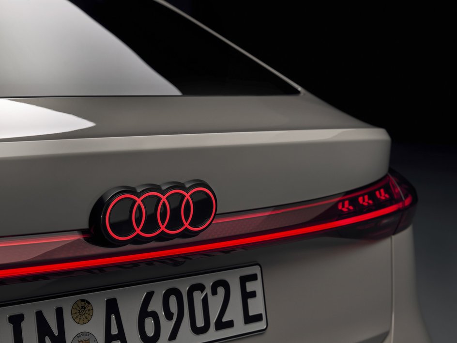 Audi A6 e-tron (2024)