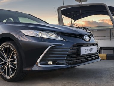 slide image for gallery: 27668 | Toyota Camry
