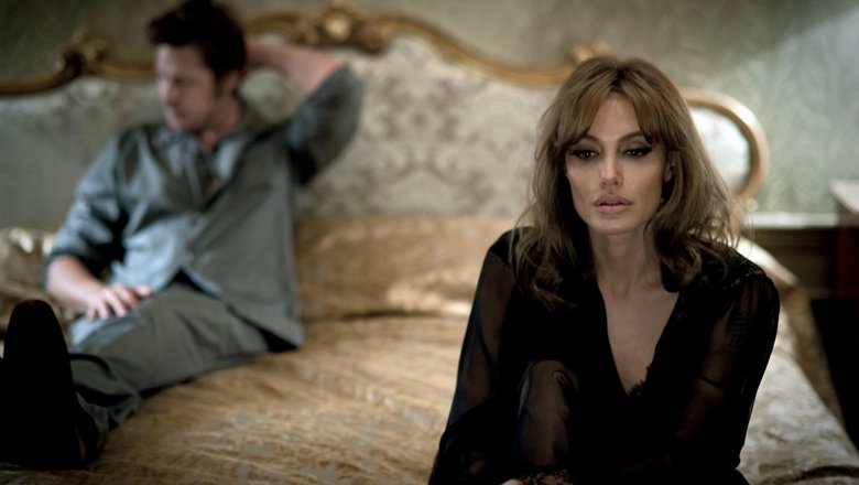 Content image for: 488882 | Кадр из фильма Джоли «Лазурный берег», где актеры играют семейную пару с проблемами в отношениях