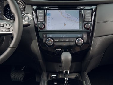 slide image for gallery: 26726 | Nissan Qashqai салон