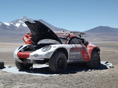 Porsche 911 заехал на высоту 6734 метра над уровнем моря