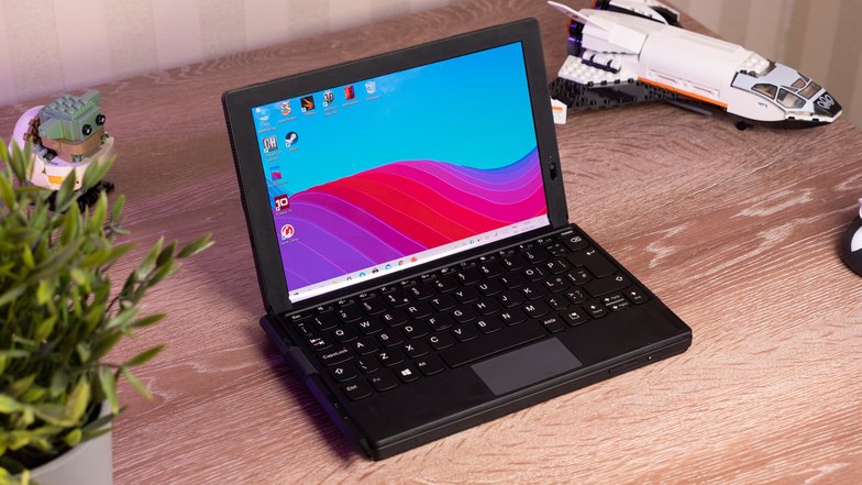 Обзор Lenovo ThinkPad X1 Fold: первый в&nbsp;мире ноутбук с&nbsp;гибким экраном. Он&nbsp;стоит 330 тысяч рублей