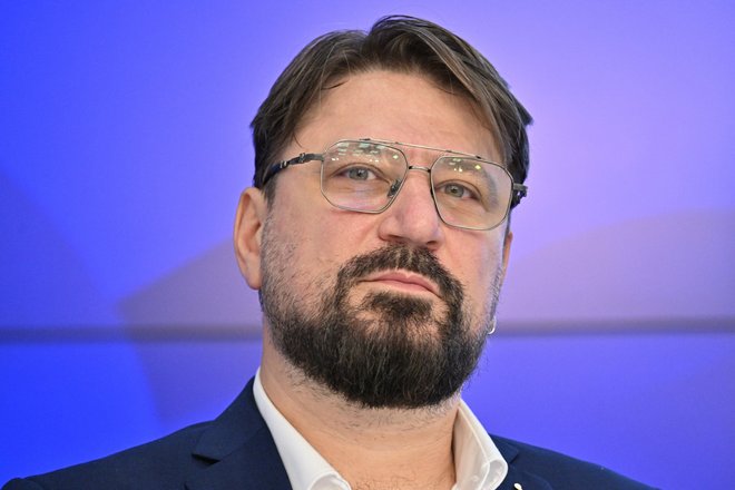 Виктор Логинов Виктор Логинов