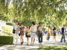 Кадр из Беверли-Хиллз 90210: Новое поколение