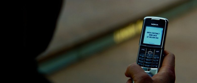 Nokia 8800 в фильме «Джон Уик 2». Фото:скриншот из фильма
