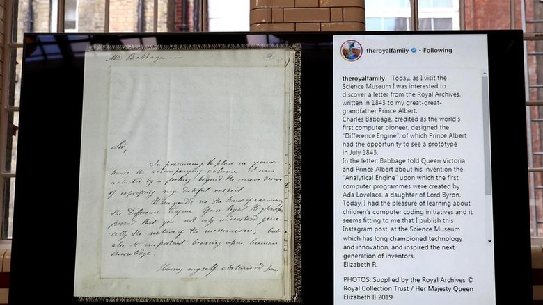 Первый в истории пост в &quot;Инстаграме&quot; Его Величества королевы Елизаветы II: старое письмо принцу Альберту
