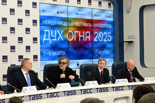 Пресс-конференция фестиваля кинематографических дебютов «Дух огня» Пресс-конференция фестиваля кинематографических дебютов «Дух огня»