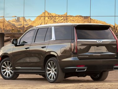 slide image for gallery: 27904 | Cadillac Escalade