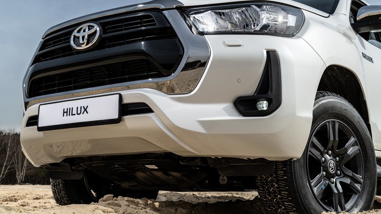 slide image for gallery: 26346 | Toyota Hilux