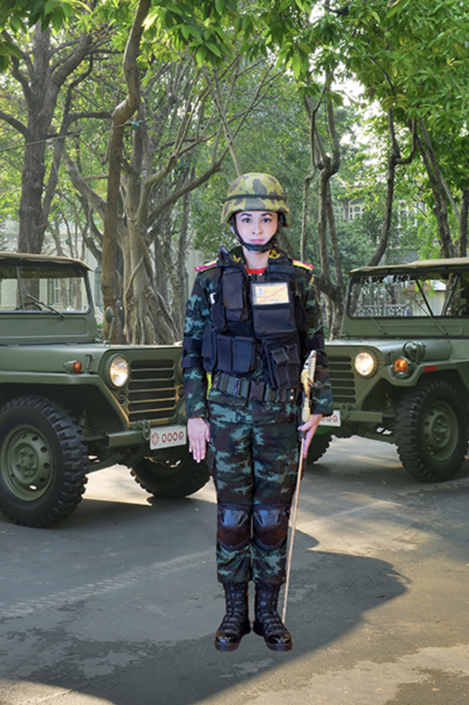 Тот самый снимок первой жены короля. Фотошоп, или нам только кажется? Фото: Thailand Royal Office