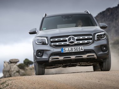 slide image for gallery: 25370 | Mercedes GLB. Внедорожье