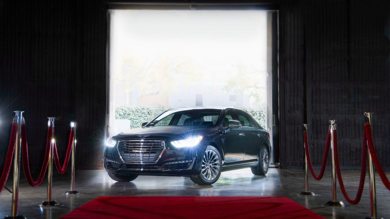 slide image for gallery: 24618 | Genesis G90 Vanity Fair Special Edition